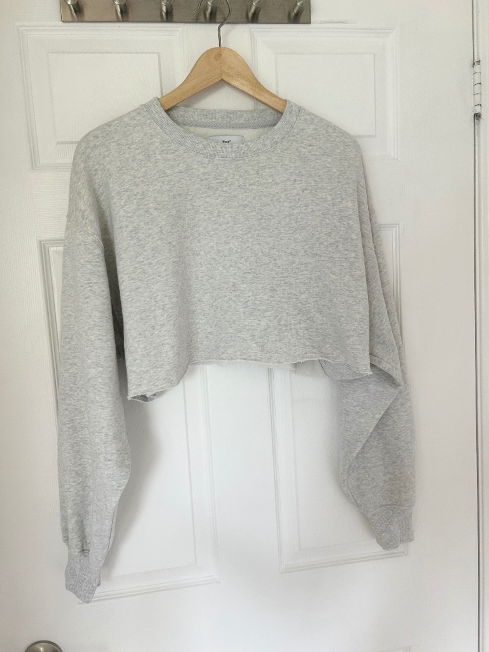 Aritzia TNA Boyfriend Crew Crop - Fleece Heather Grey - Size S/M